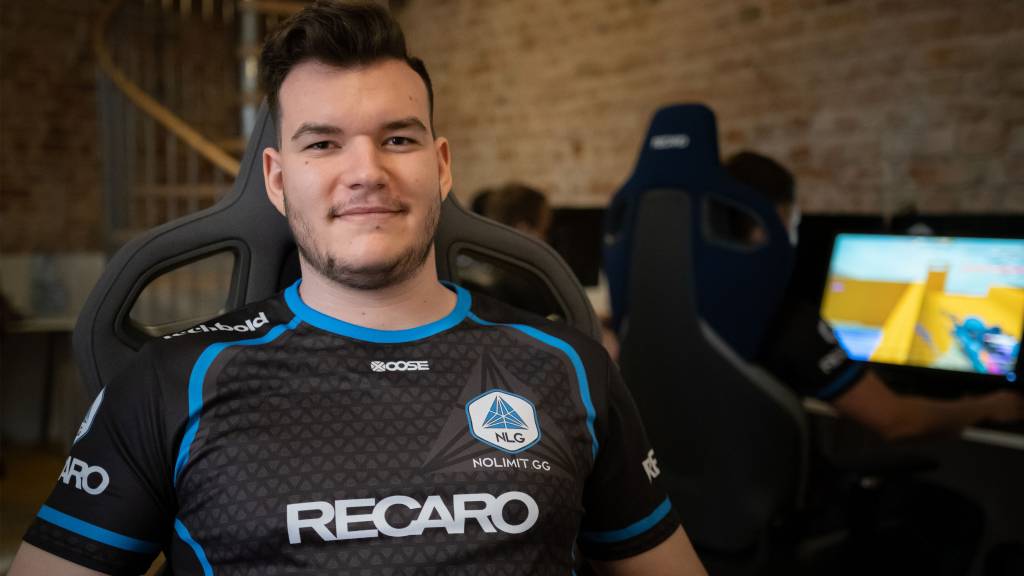 RECARO unterstützt den eSport indem sie z.B.  Hauptsponsor von No Limit Gaming wurden.